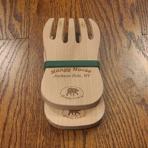 Mangy Moose Wooden Salad Claws